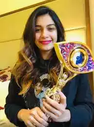 Dilsha Prasannan with Award