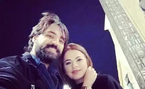 adnan hussain With wife